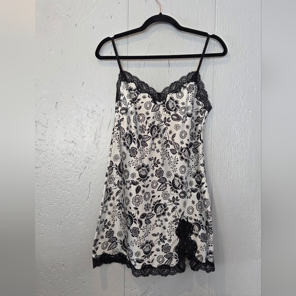 Victoria's Secret Other - Victoria's Secret Black and White Lace Slip Dress Vintage